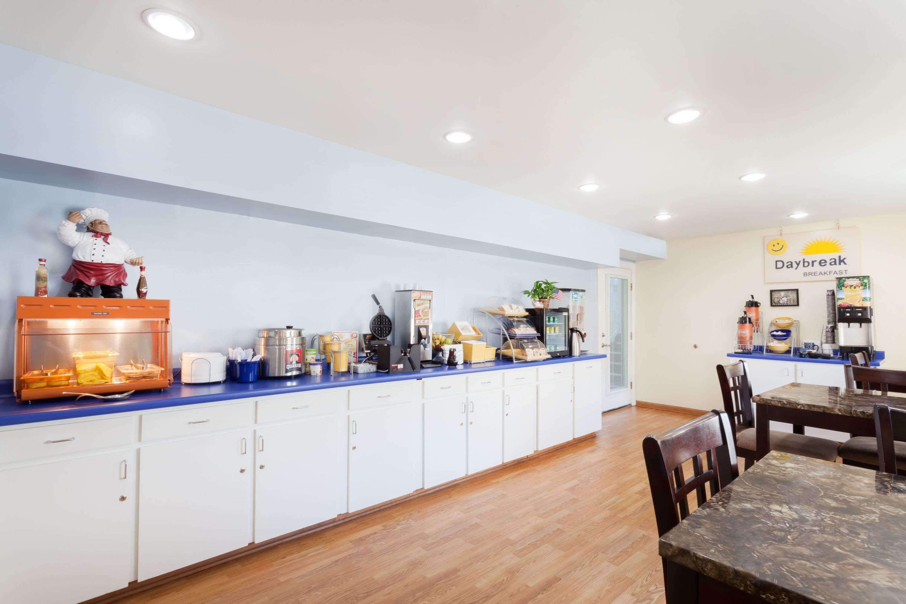 Days Inn By Wyndham Hampton Ngoại thất bức ảnh
