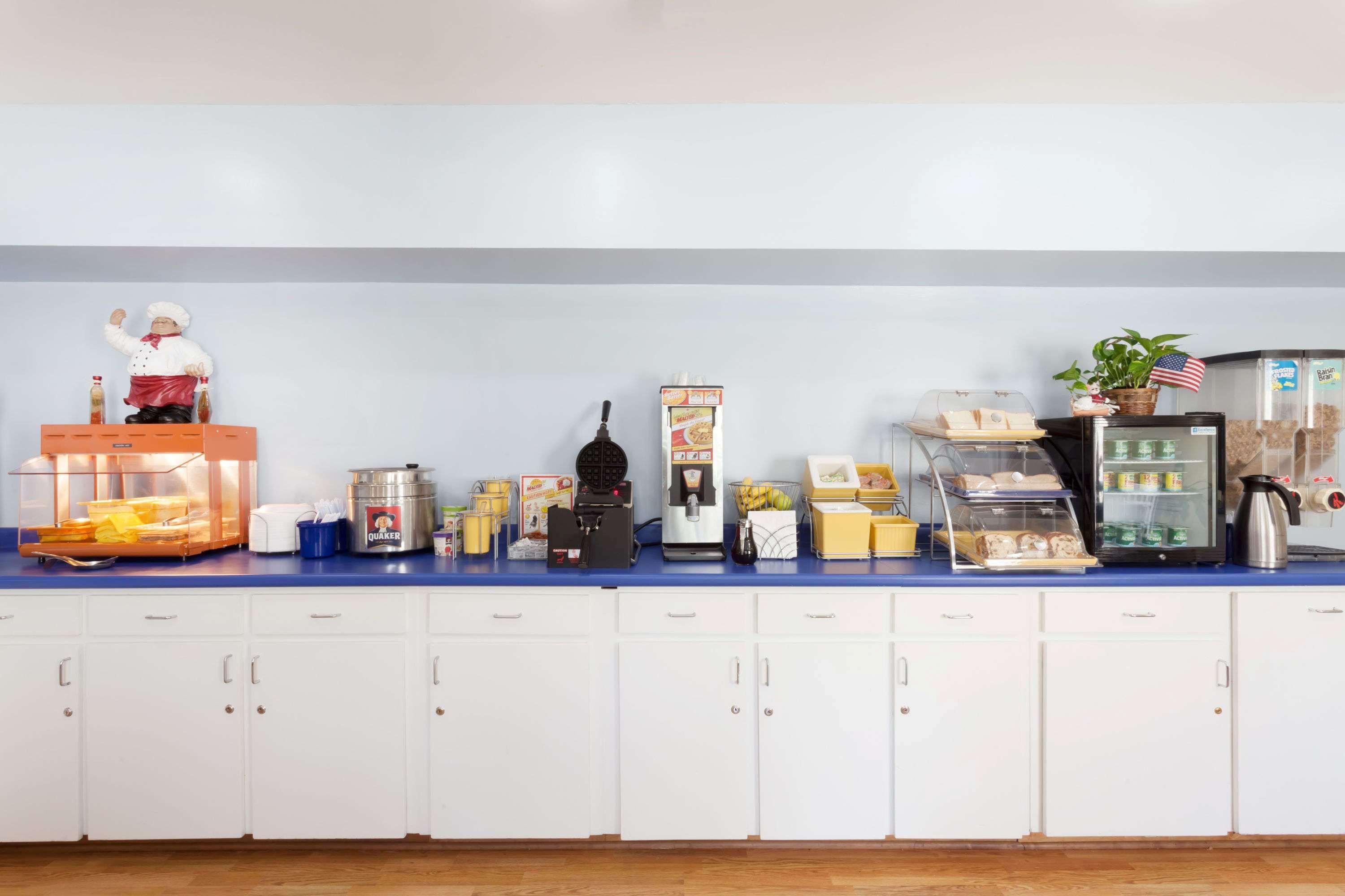 Days Inn By Wyndham Hampton Ngoại thất bức ảnh